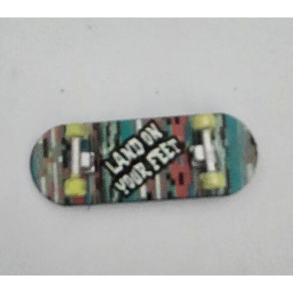 Tech Deck Fingerboard Land On Your Feet - Picture 1 of 6